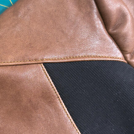 "Macchiato Space Bomber" Detail