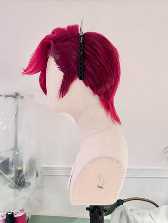 Vi Wig Side