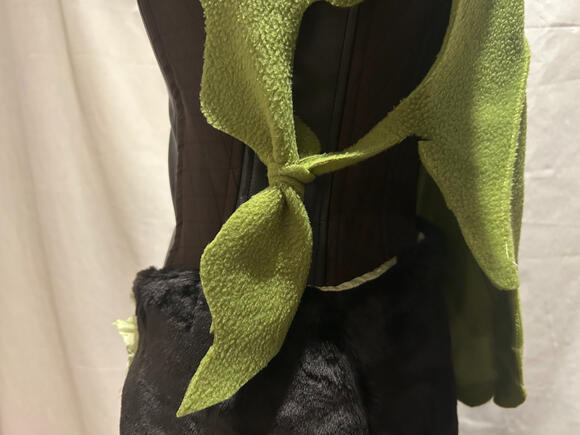 "Leaf Cape" Sym's Fairy Knot Closure