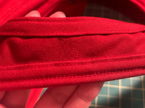 "Red Screen" Underside Blind Stitch